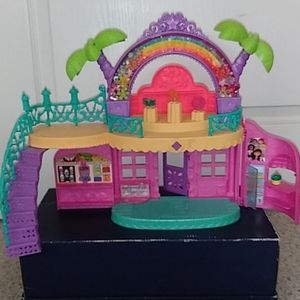Fisher-Price Dora and Friends Cafe